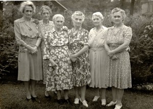 Hannah and her daughters